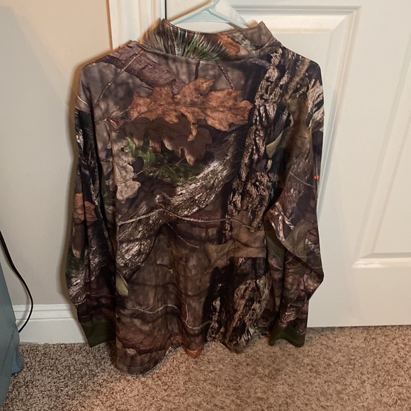Dri-fit mossy oak men’s camo size large - Picture 2 of 2